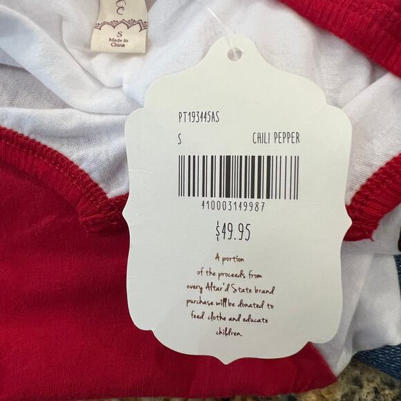 NWT Altar'd State White & Red "Happy Camper" Embroidered Cotton Tee - SIZE SMALL - Picture 7 of 9